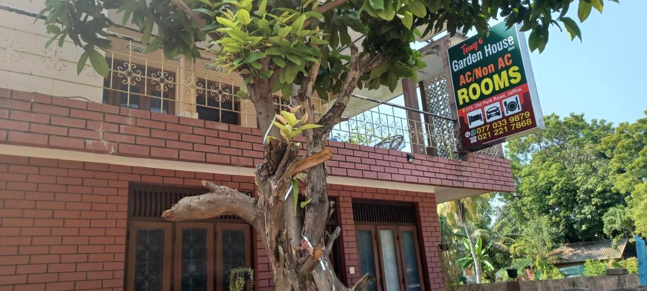 Tony'S Garden House Back Packers Inn Jaffna Exterior photo