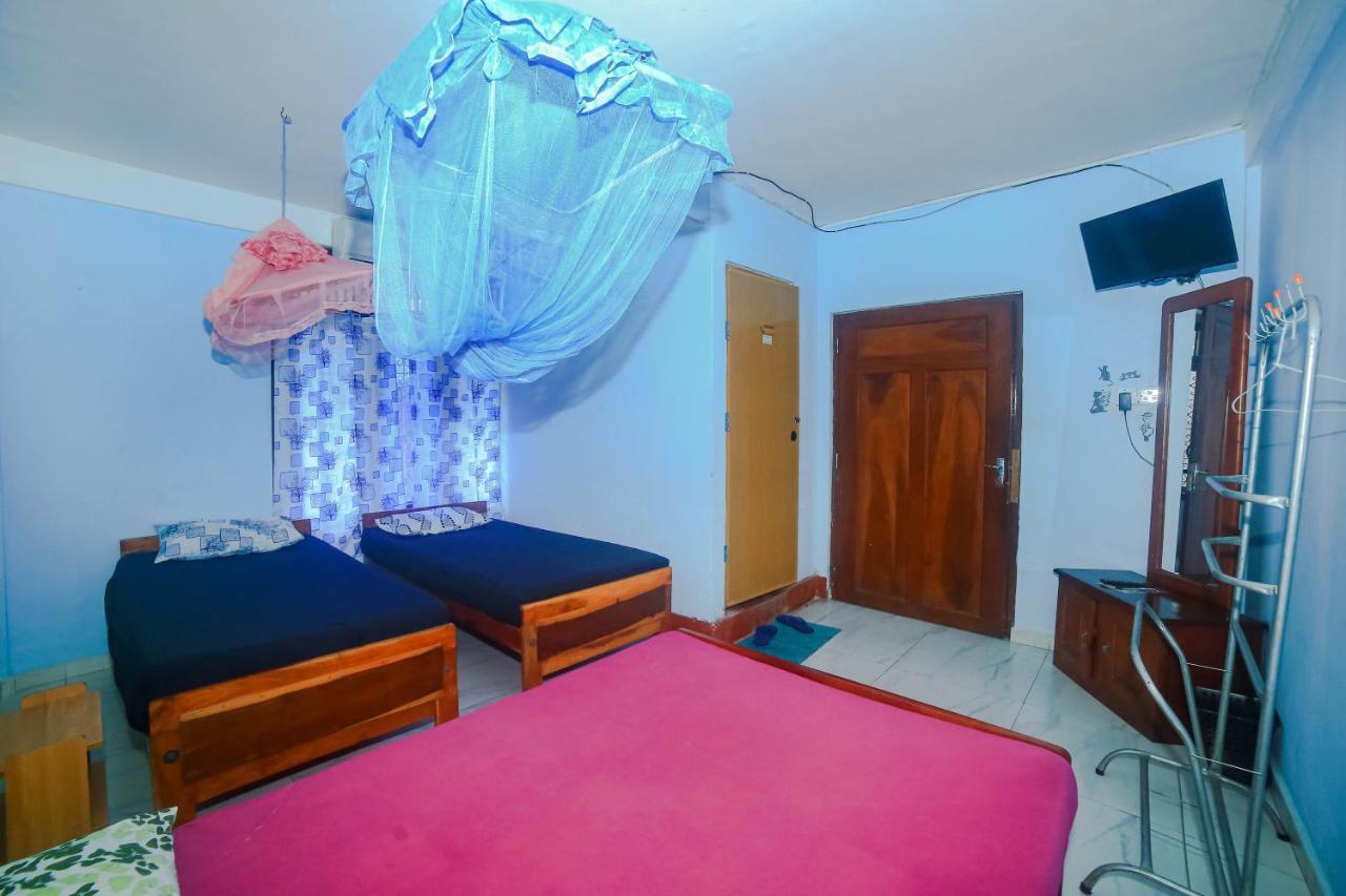 Tony'S Garden House Back Packers Inn Jaffna Exterior photo