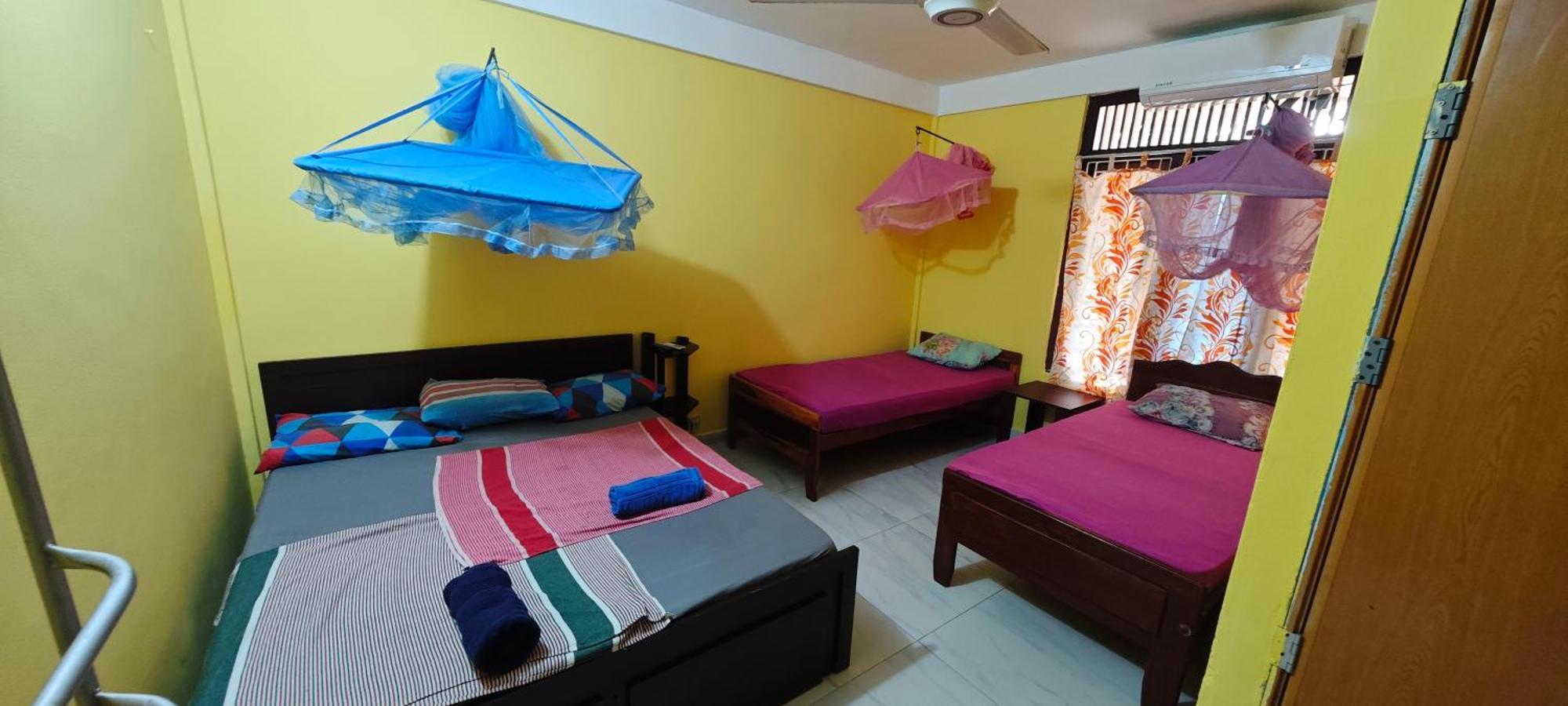 Tony'S Garden House Back Packers Inn Jaffna Exterior photo